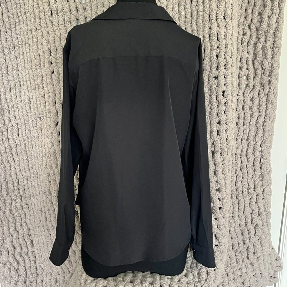 H&M Black V-Neck Button-Up Blouse Size 10 - Picture 8 of 11